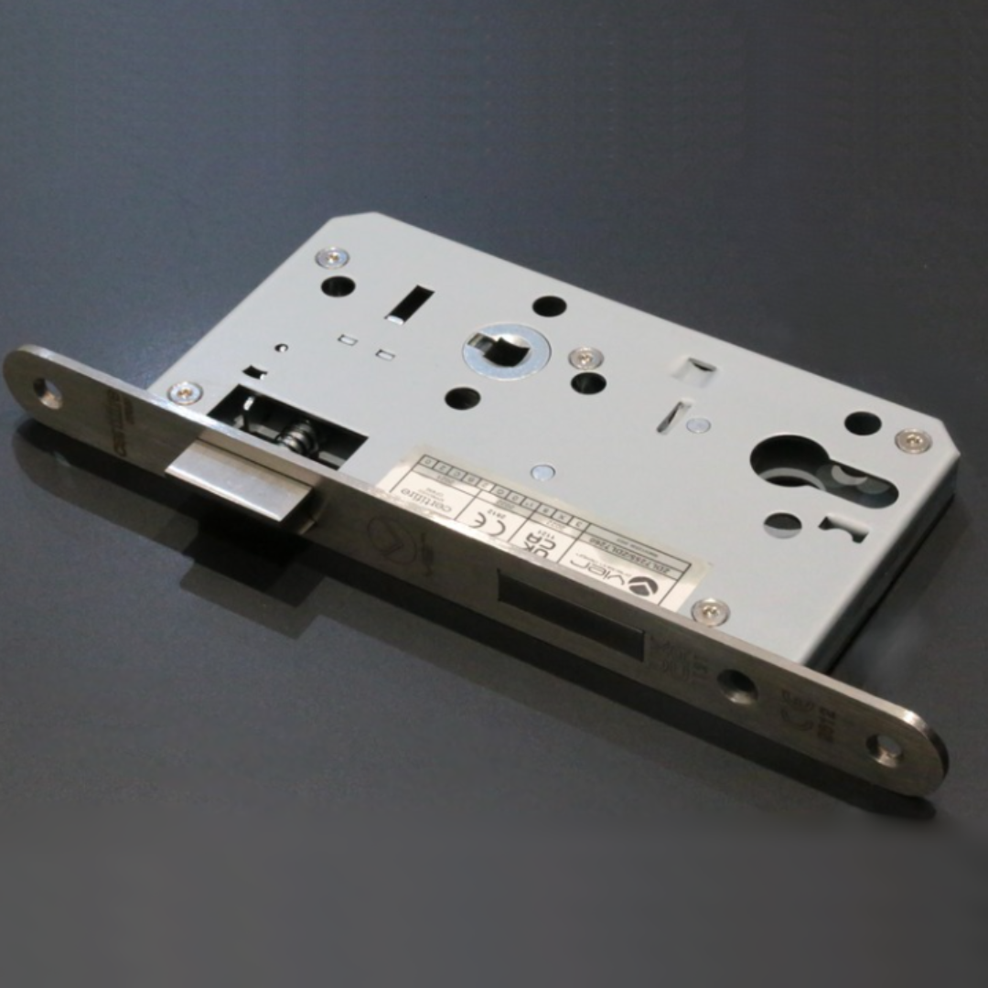 Door-Ironmongery-700-350